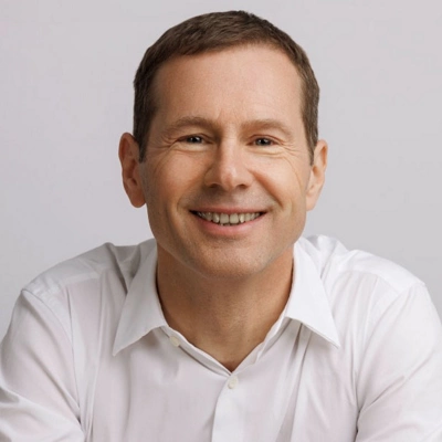 Dr Daniel Helbling